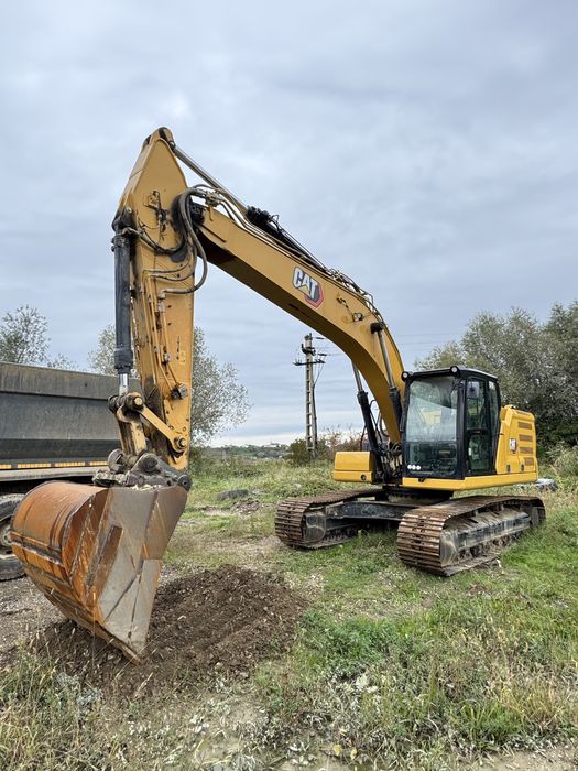 Excavator CAT 320 an 2022