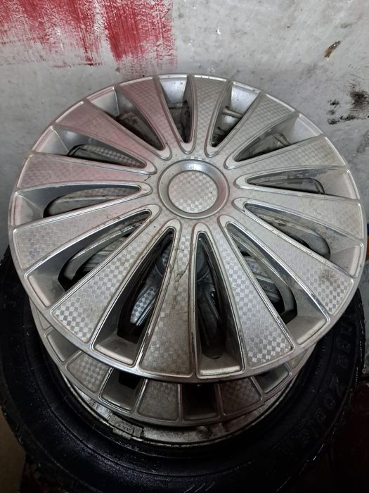 Колпак на колесо