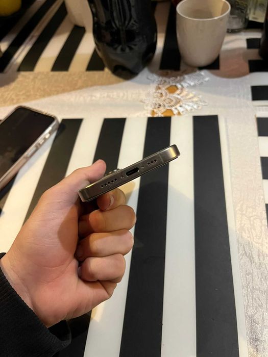 iPhone 15 Pro Impecabil