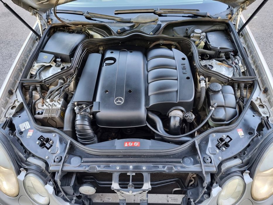 Mercedes E200 W211