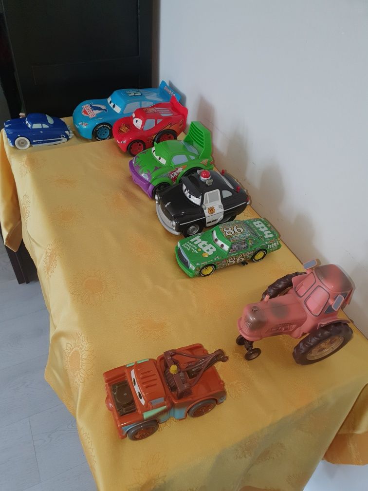 Vind set mașini Cars