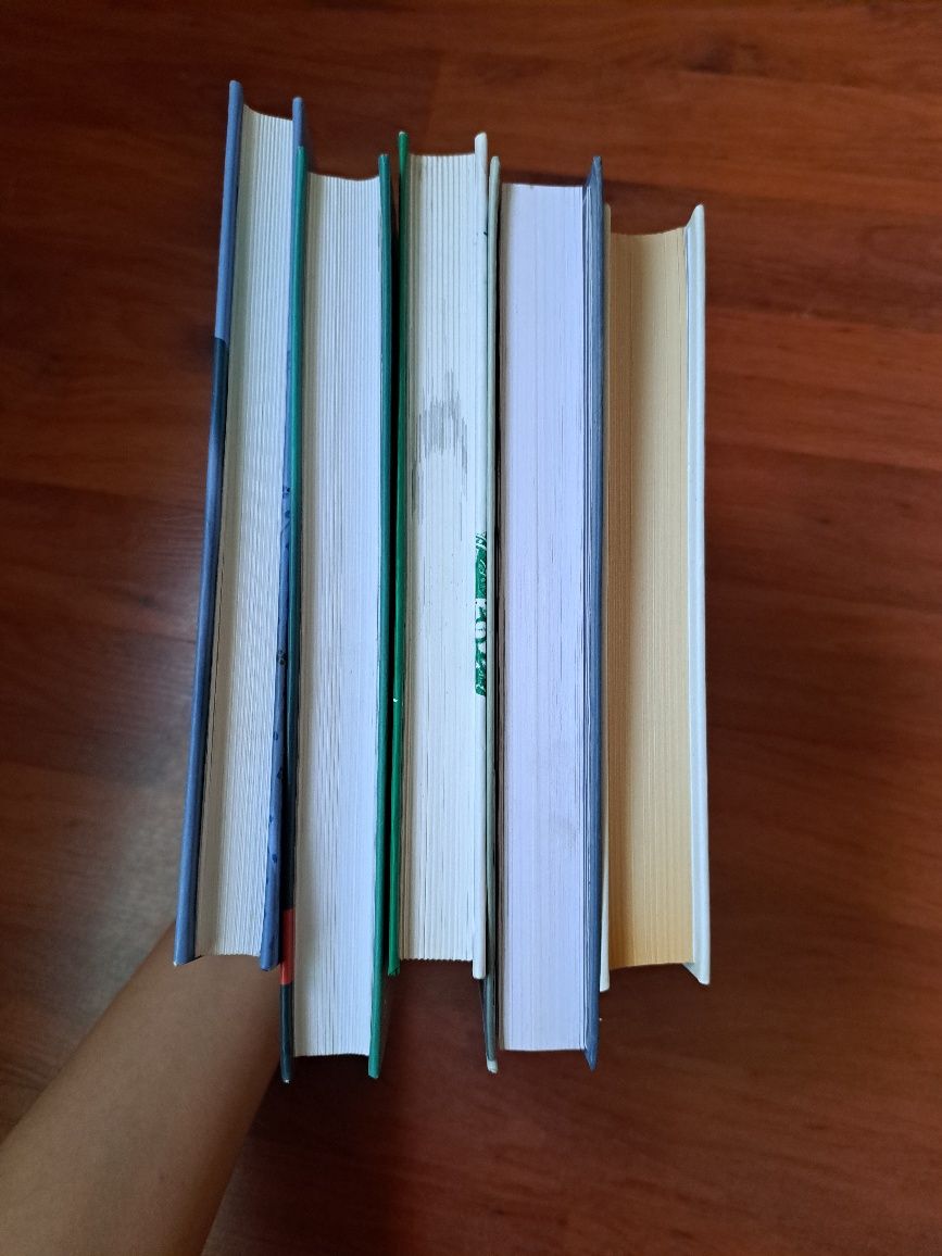 Продаются медицинские книги по 50.000