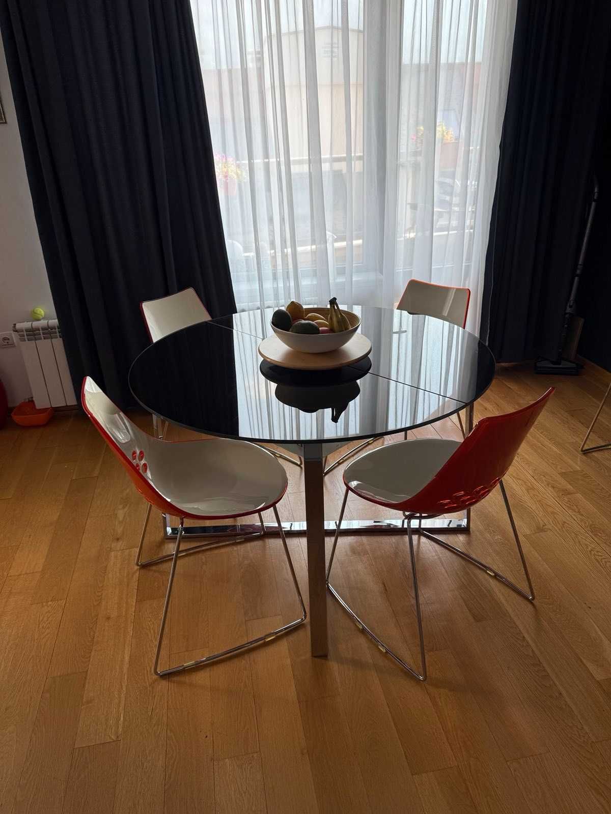 Стъклена маса и столове Calligaris