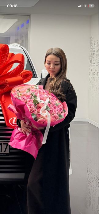 Продам пионовидную розу за дешево