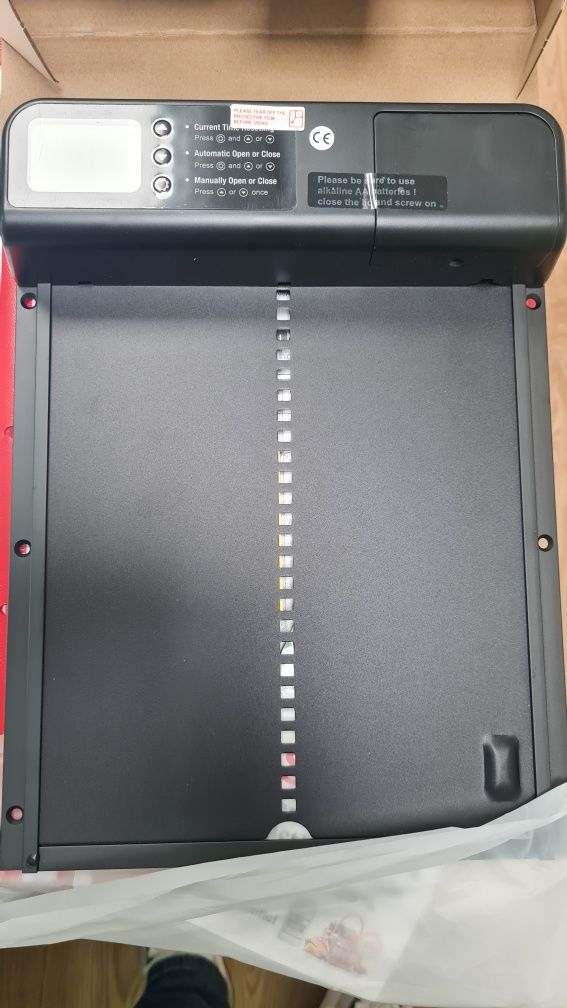 Vând usa inteligenta automata pentru coteț gaini pui