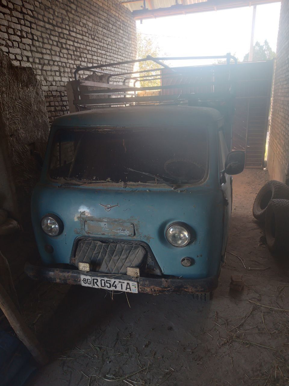 uaz avtomobili sotiladi