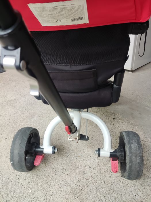 Детска триколка в отлично състояние.