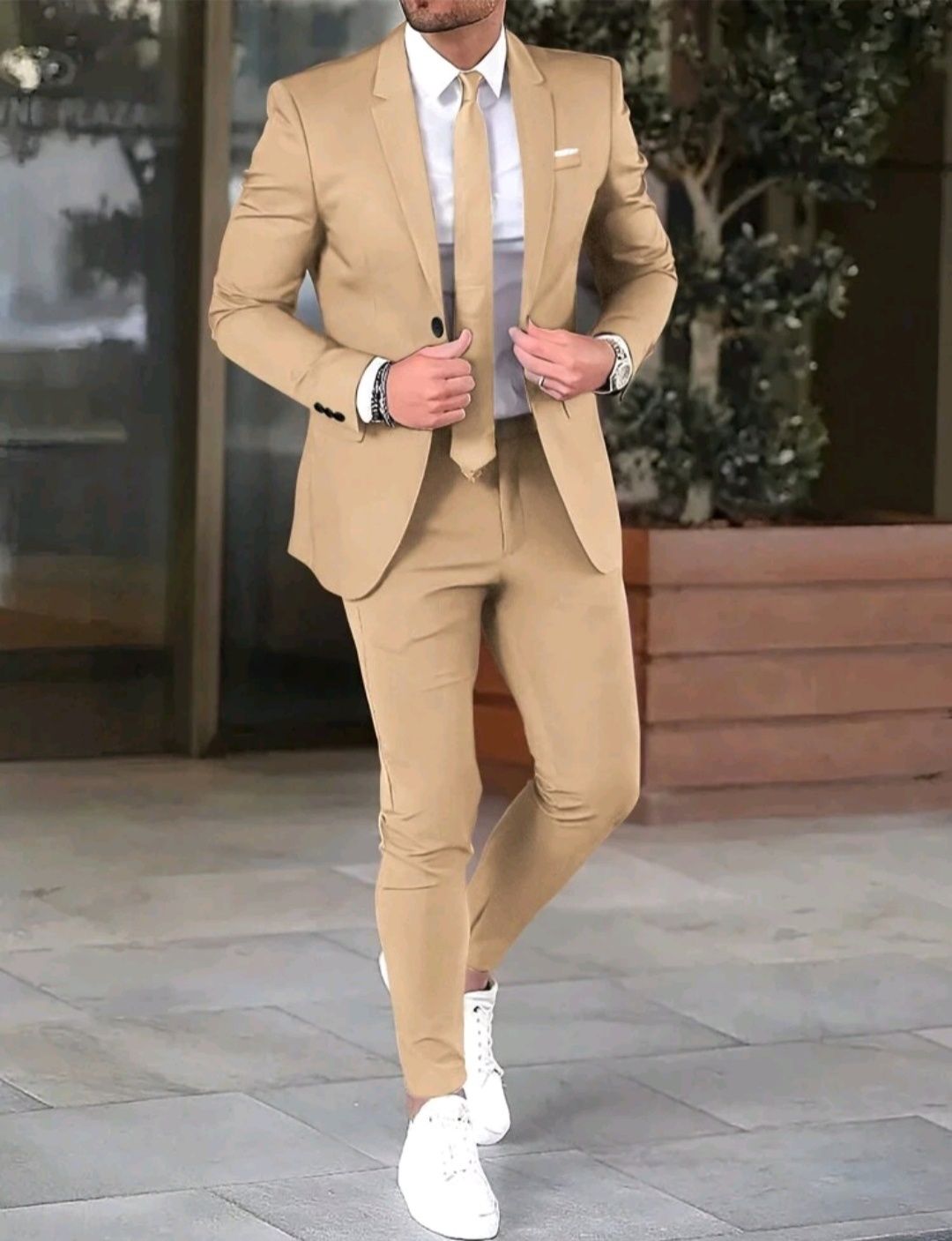 Мъжки модерен костюм Manfinity slim fit в бежово