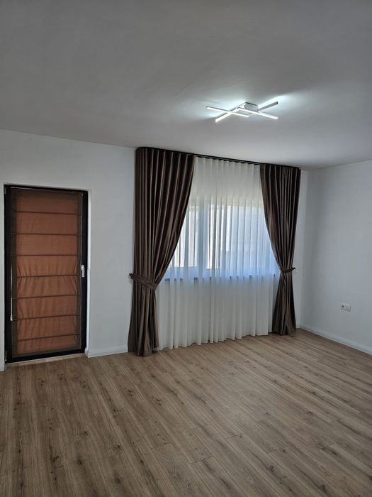 Casa de vanzare sau de inchiriat langa Pitesti