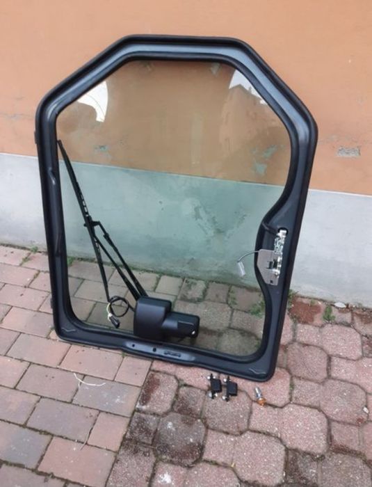 Ușă originală  BOBCAT miniincarcator