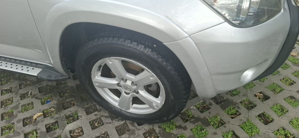 Toyta raw4 3generacia