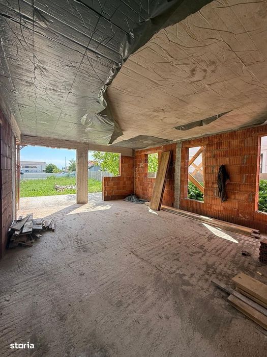 Duplex la rosu - 3 dormitare- Dumbravita