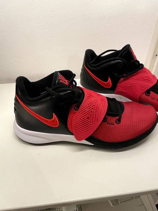 Nike Kyrie Flytrap 3 - size 45,5 - noi