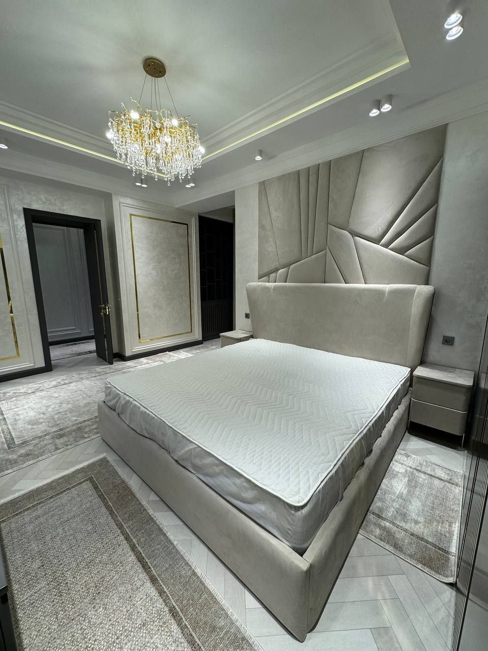 Продается 3х ком квартира на Ш. Руставели, ор-р:Aвтосалон My way,160м²