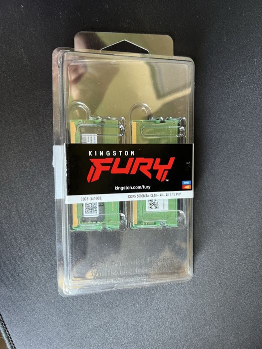 Kit Memorie RAM Laptop 2x8GB DDR5 Samsung 5600MHz