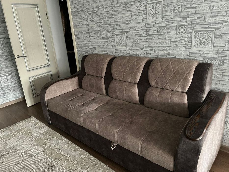 Продам диван в отличном состоянии