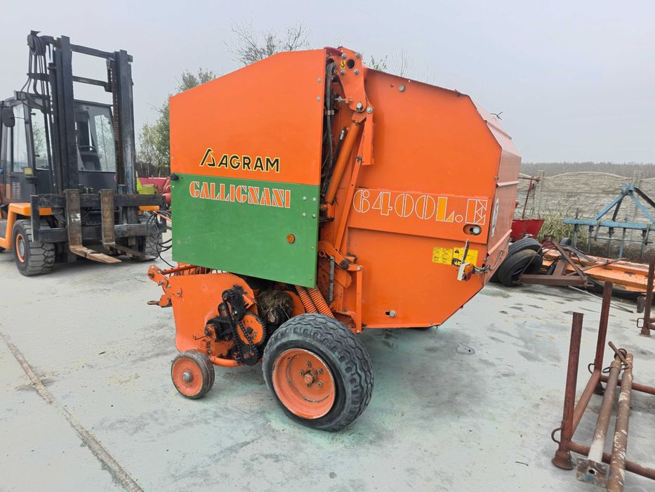 Presă  rotundă  de balotat Gallignani 6400LE