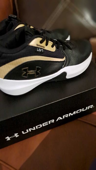 Детски обувки UNDER ARMOUR