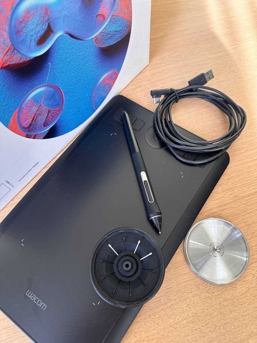 Планшет Wacom Intuos Pro S