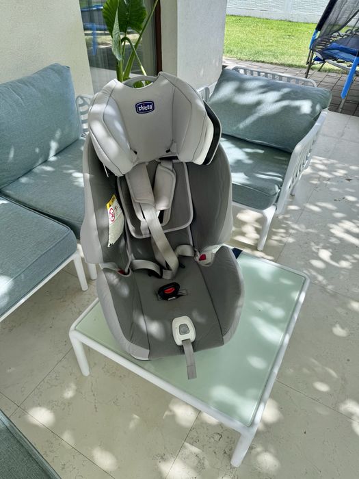 Vand scaun copii Chicco isofix