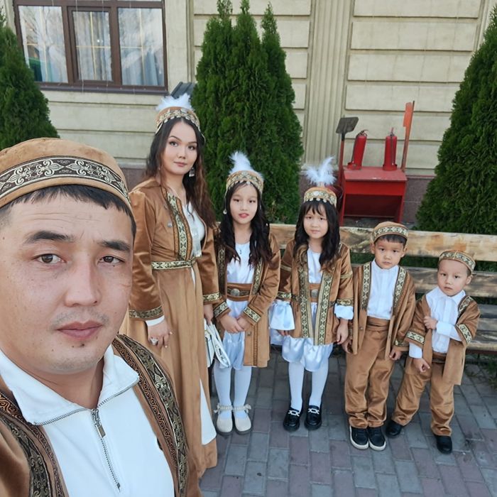 Отбасылық ұлттық киімдер,  семейный Национальные костюмы