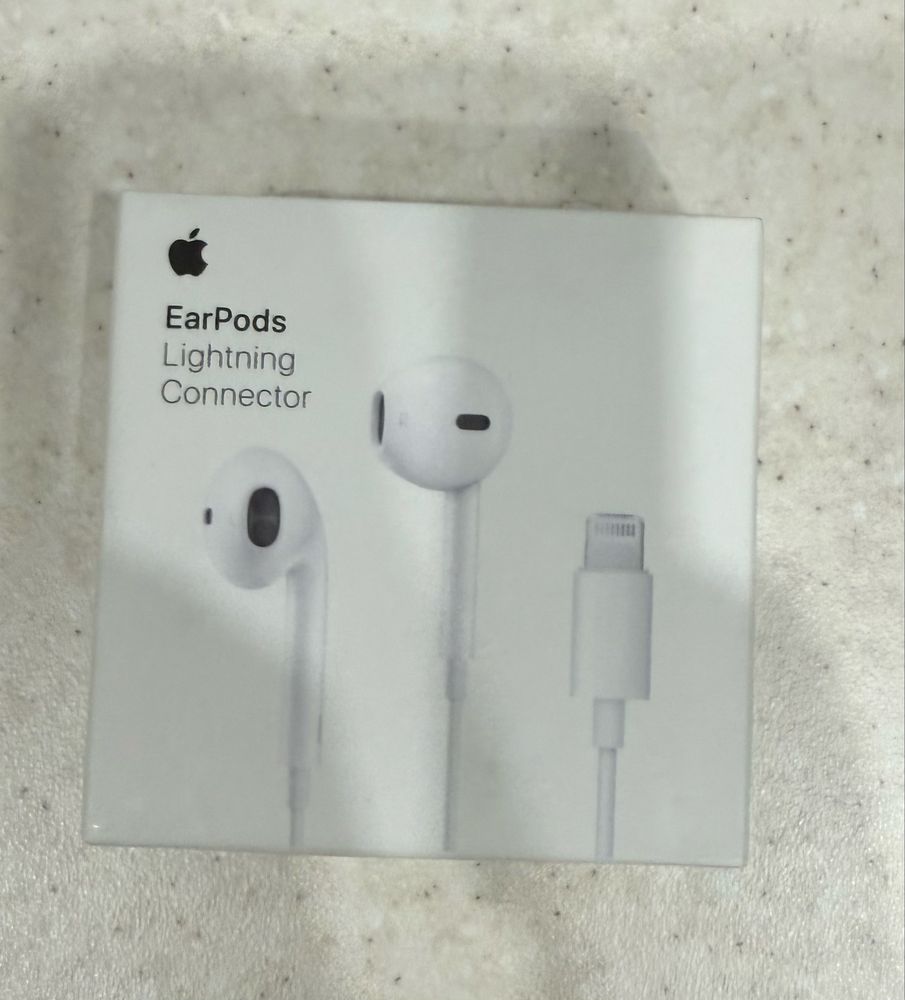 Проводные наушники Apple Lightning