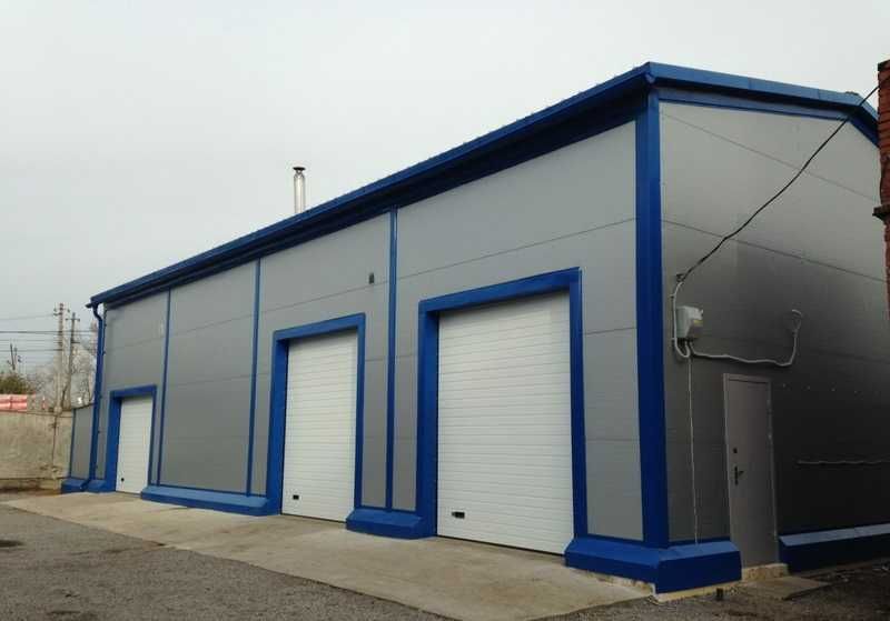 Construim Garaje Auto din structura metalica si panou sandwich izolat