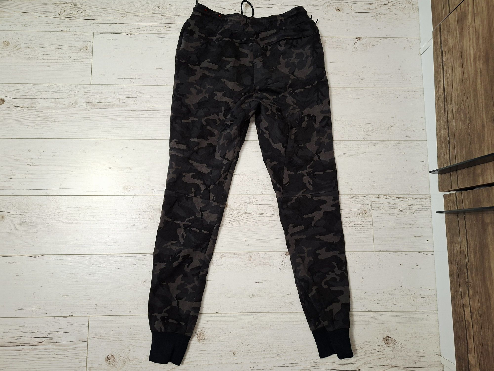 Nike Tech Camo-Ориг.долнище