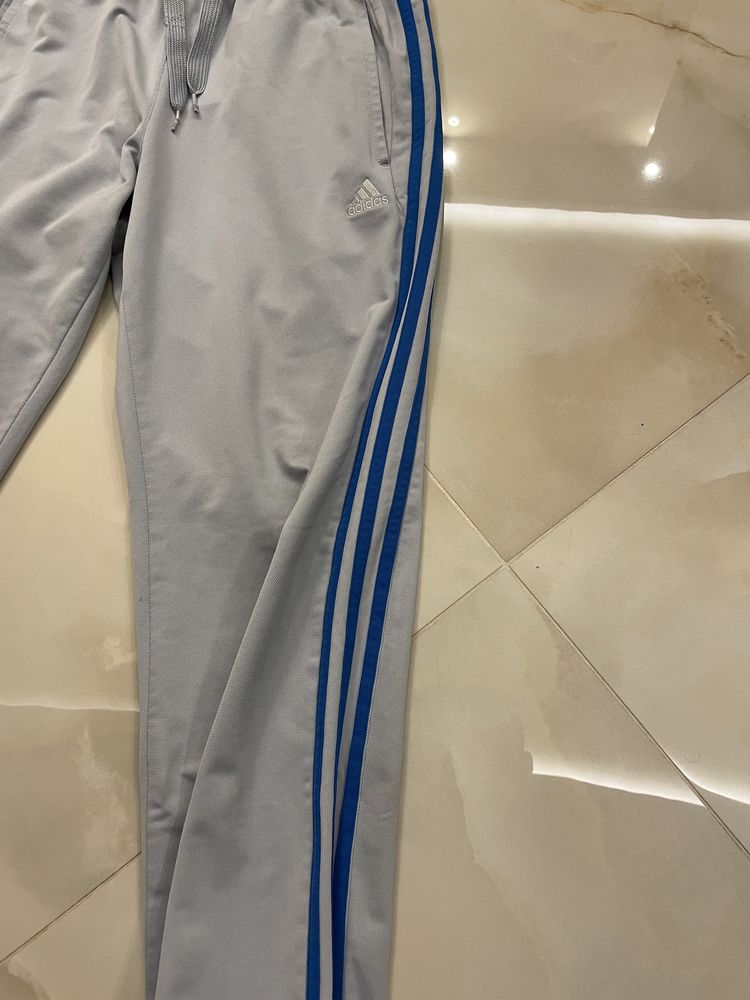 Adidas анцуг 100% original