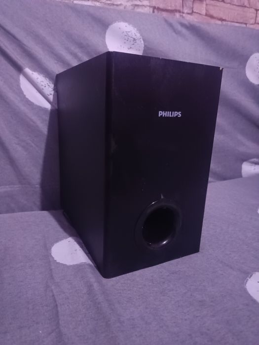 Subwoofer nou foarte funcțional folosit de 2 ori