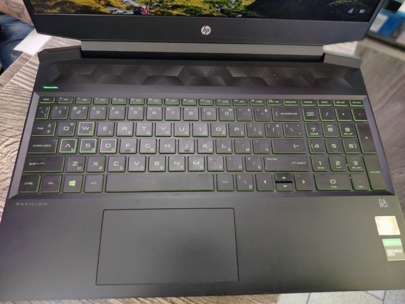 Геймърски Лаптоп HP Pavilion Gaming 15 / Ryzen 5 / 8RAM / 512GB SSD