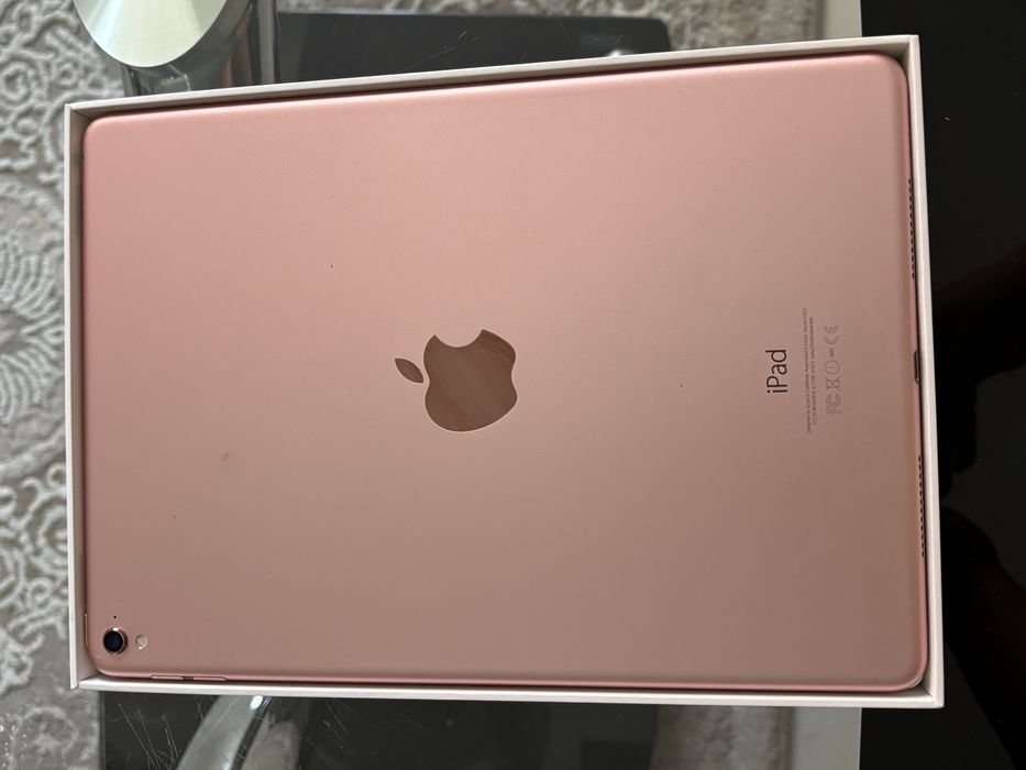iPad Pro 9.7 inch (2016) Rose Gold