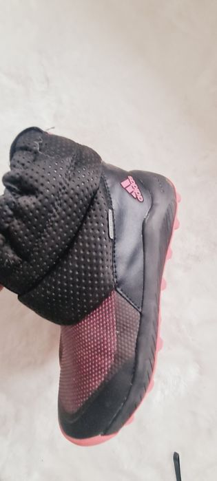 Cizmulițe Adidas, stare excelenta,  35 marime