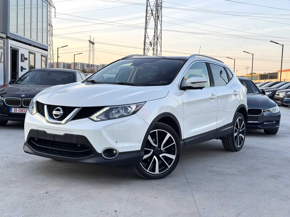 Nissan Qashqai 1,6d 4x4 131cp/Garantie/Panoramic/Navigatie/RateAuto