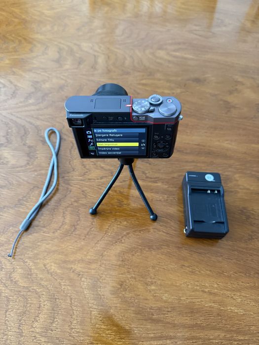 Panasonic TZ100, obiectiv Leica 25-250 f2.8