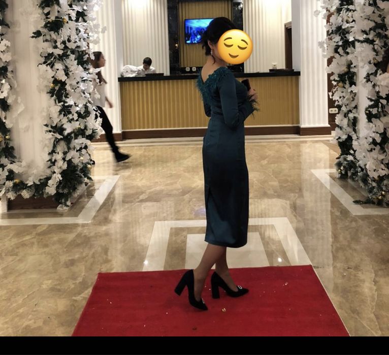 Вечерние платья