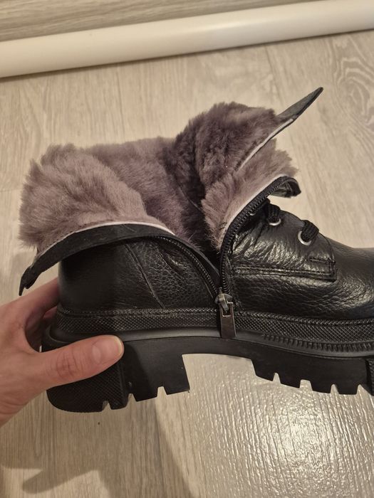 Продам ботинки зимние 38 р