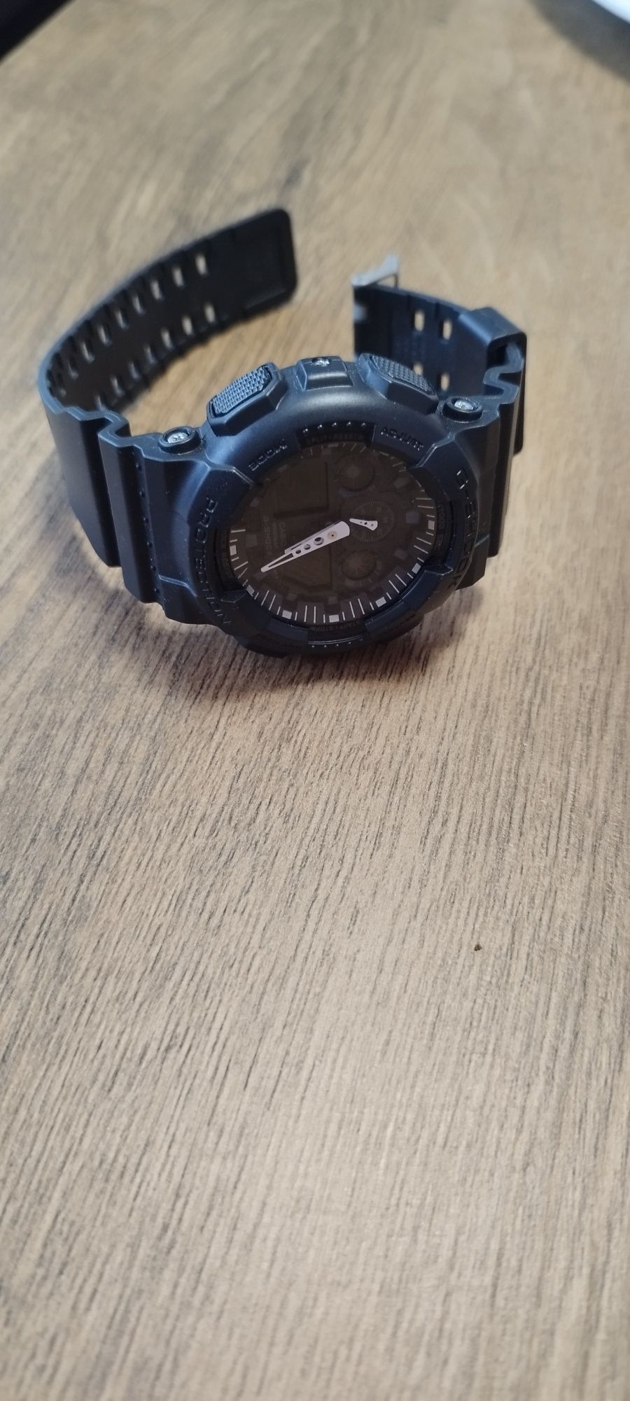 Продавам G-SHOCK - GA 100
