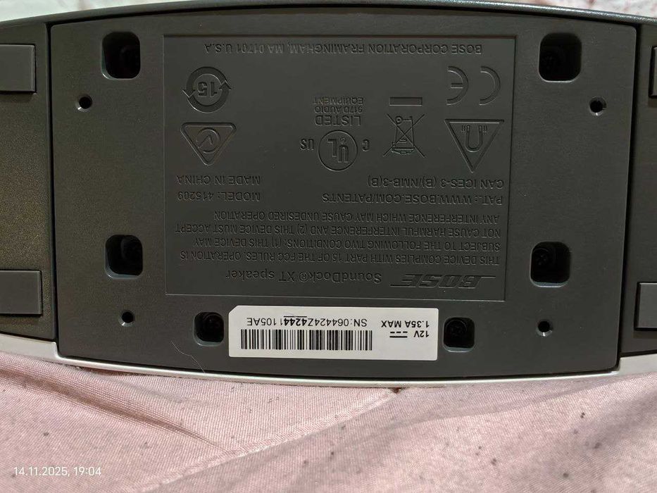 iPhone SE 2016 32gb + колонка Bose Dockstation