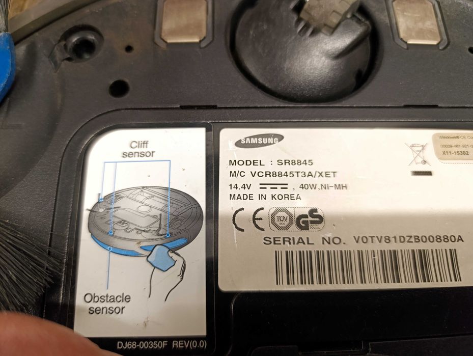 Прахосмукачки робот SAMSUNG SR8845 на части