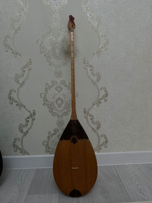 Домбыра сатылады