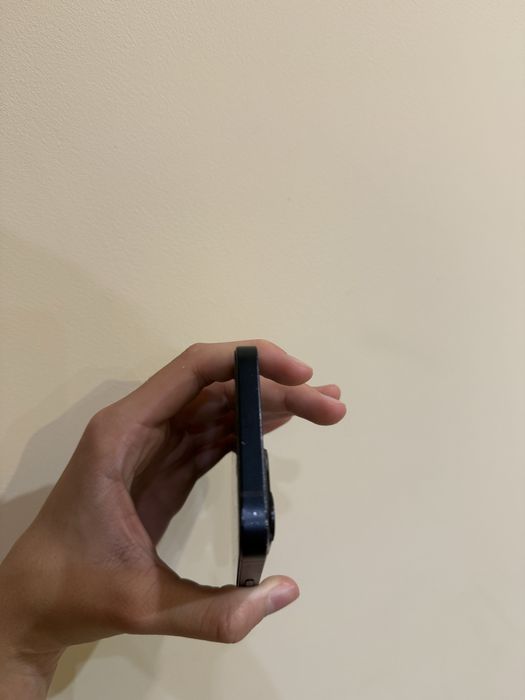 Iphone 13 128 gb (като нов)