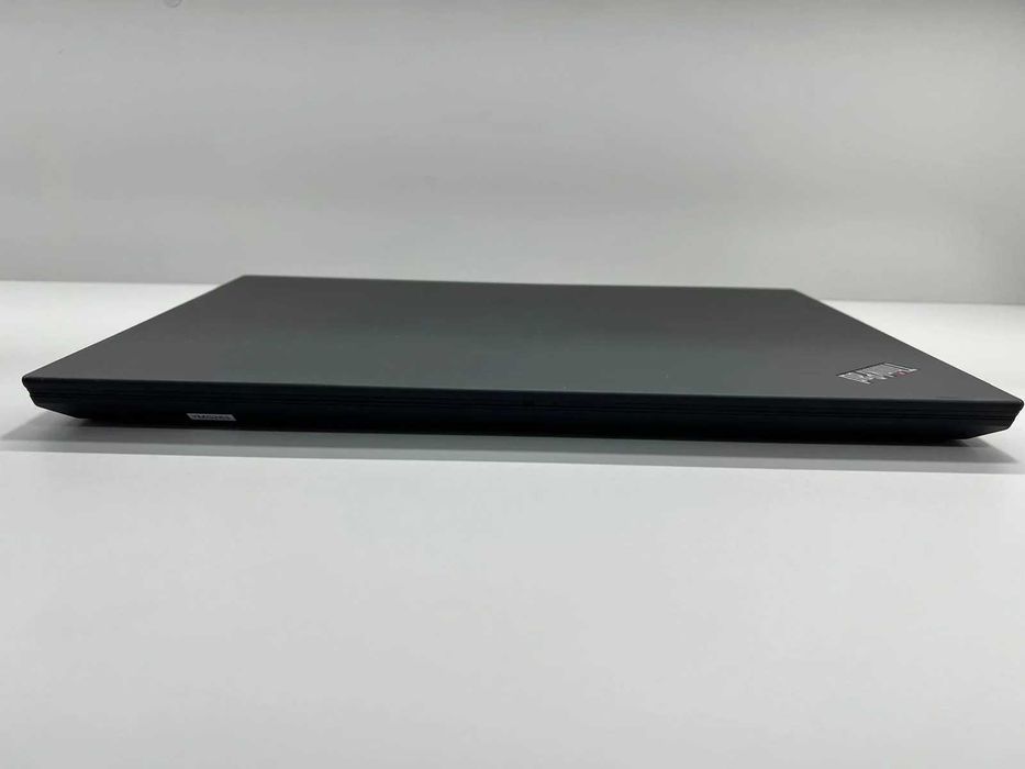 Laptop SH Lenovo T590 15.6″ i7-8665U 16gb RAM SSD 512 NVME Bat NOUA