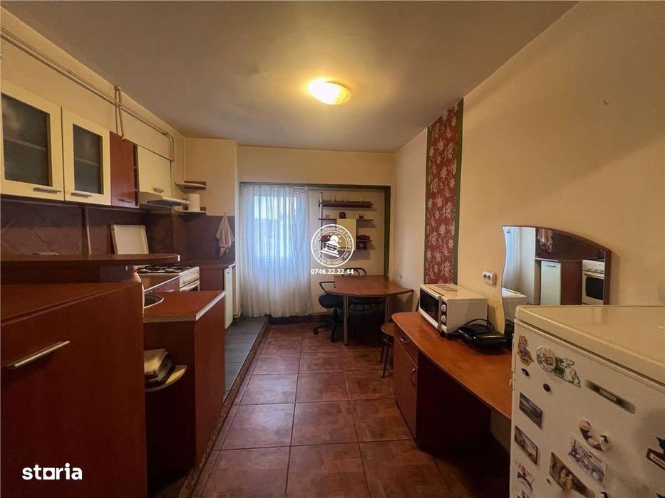 Apartament decomandat cu 3 camere, 2 bai - Nicolina Biserica Catolica