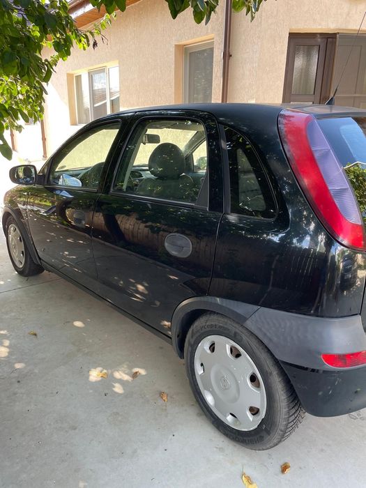 Vând mașina Opel Corsa