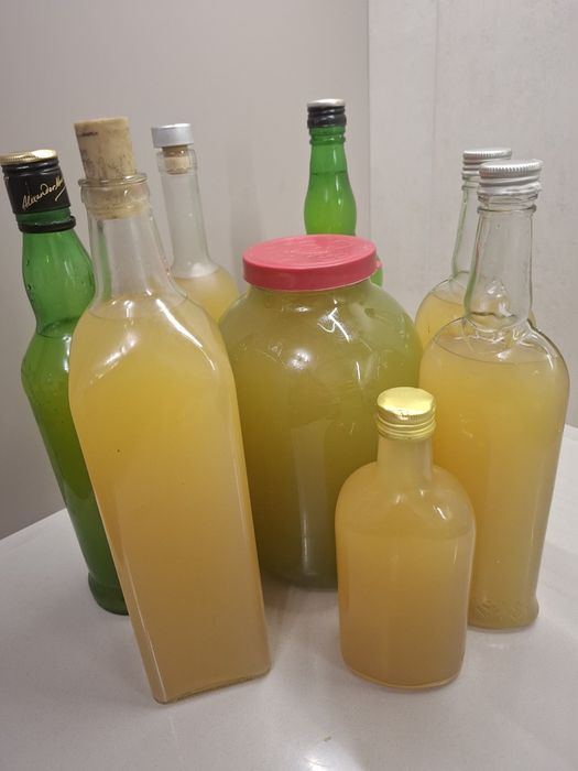 Продаю уксус яблочный