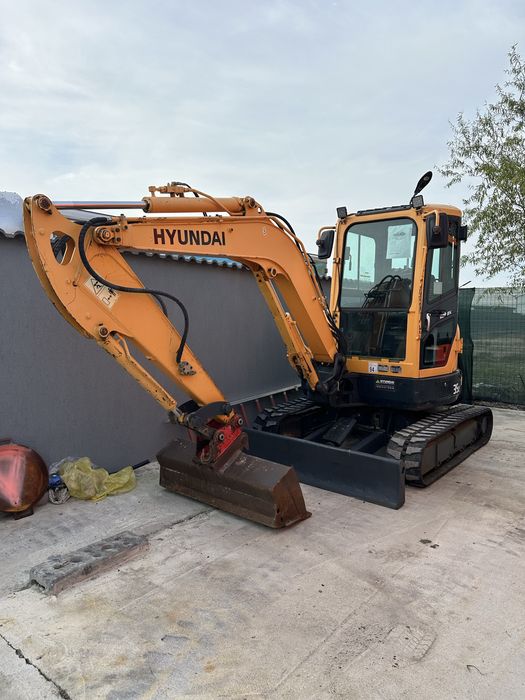 Miniexcavator hyundai 3 5 t 350z excavator