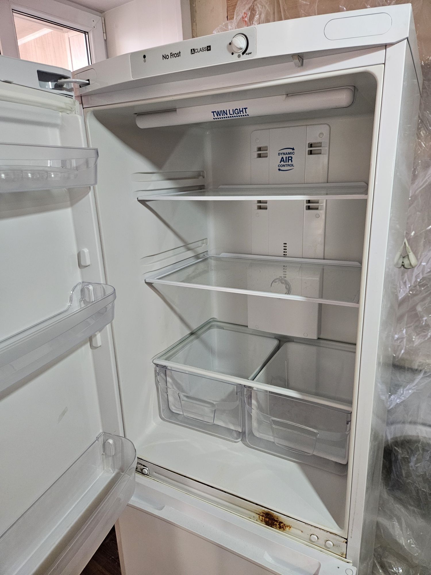 Холодильник Indesit Индезит