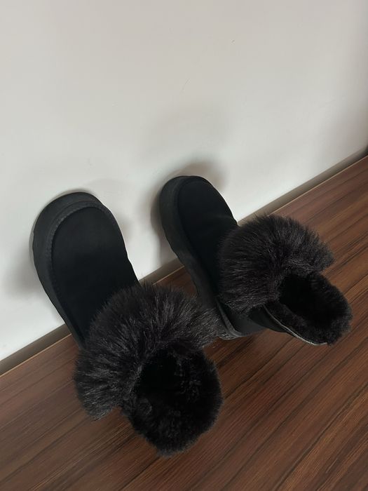 BADURA- черни ботушки с пухче.