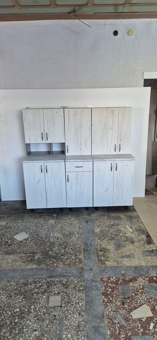 Кухонный гарнитур НОВЫЙ!